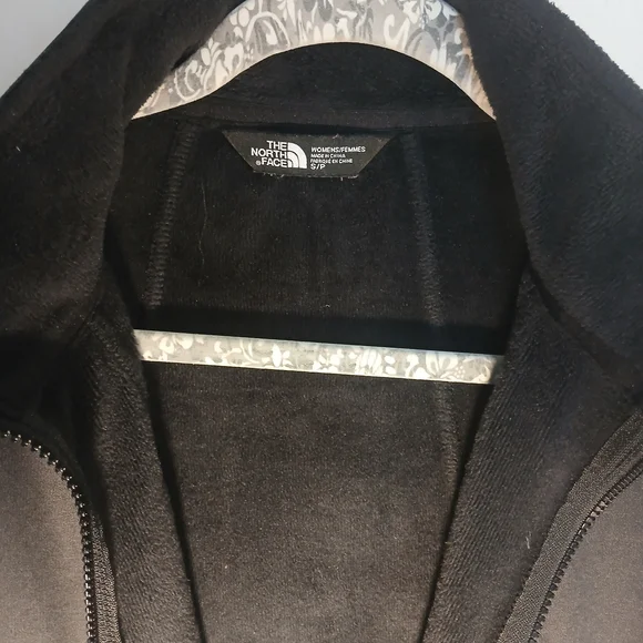 The North Face Women's Black Jacket - Picture 8 of 15